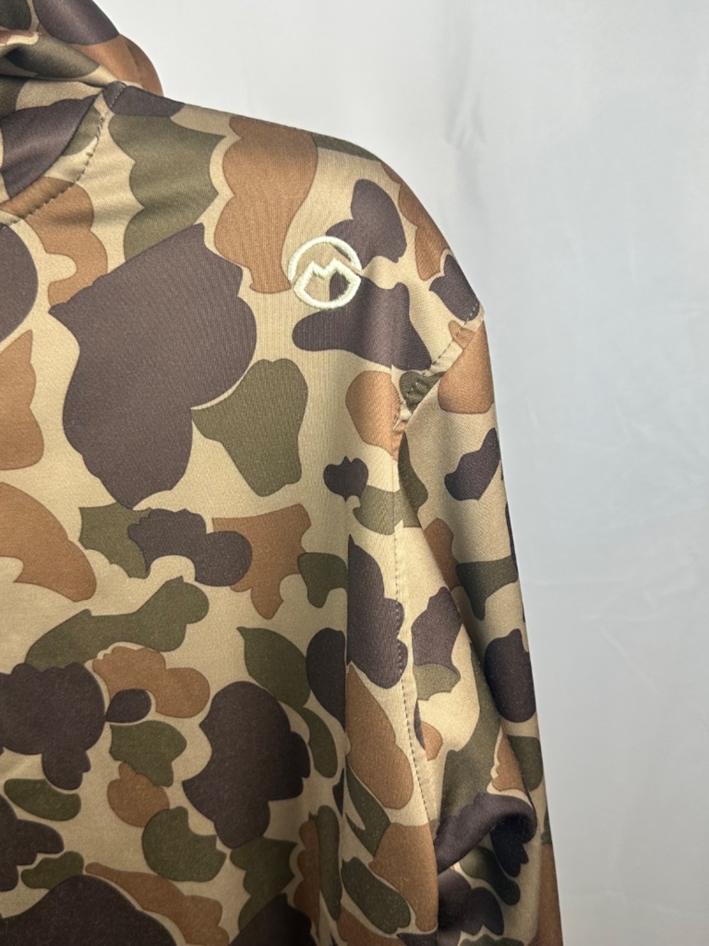 Magellan Outdoors Hooded Pullover in Army Camo Pattern, Size Large - Picture 4 of 6
